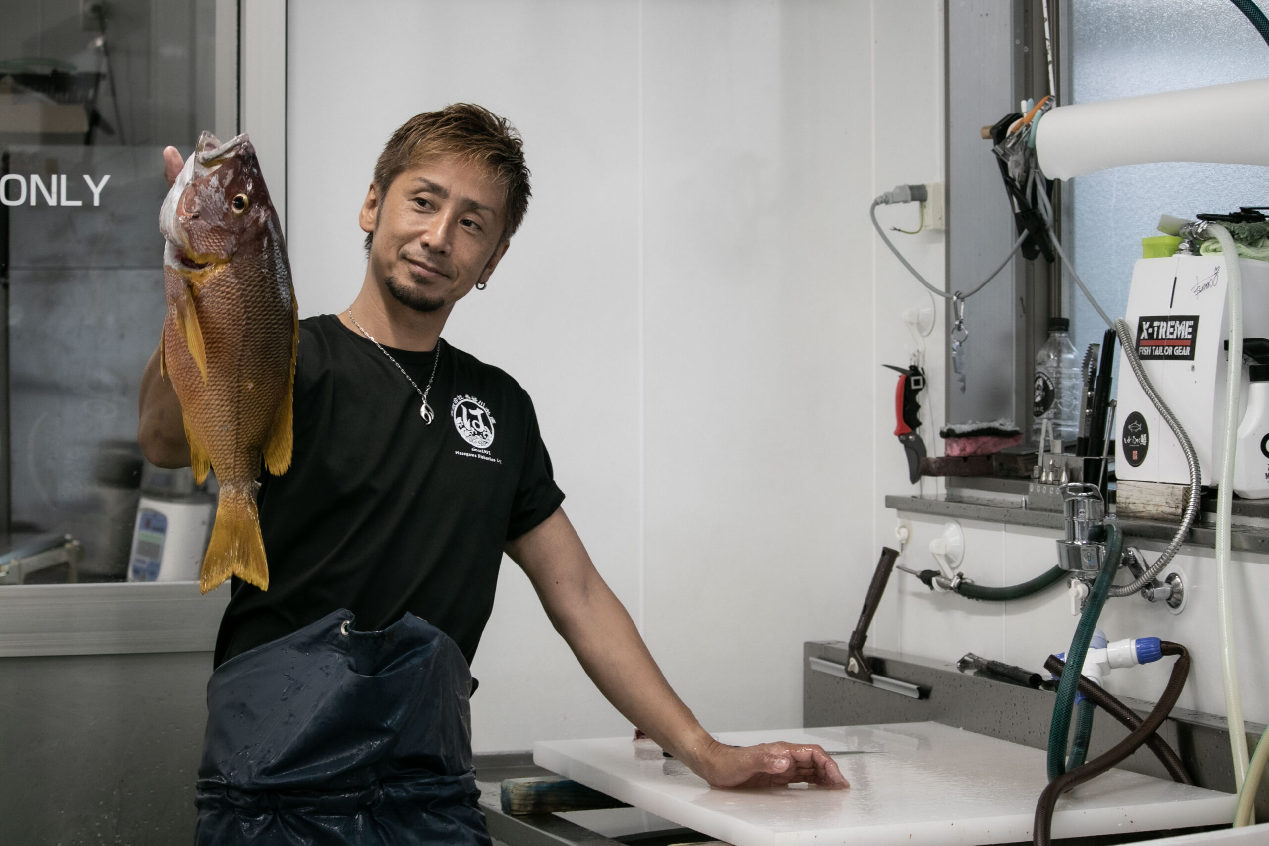 魚を美味しく、廃棄を少なく。津本光弘が究極の血抜き「津本式」を生んだ理由｜Qualities