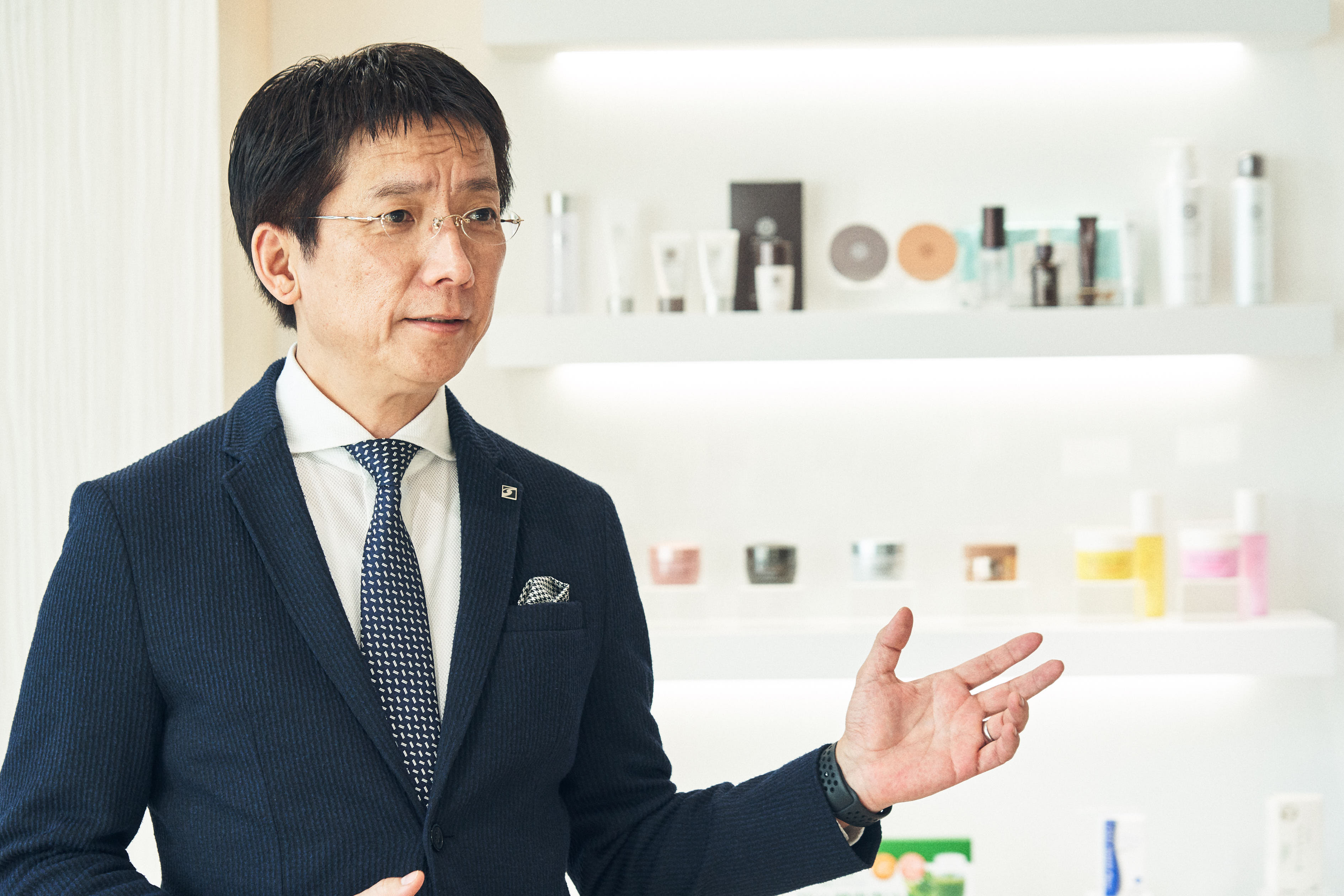 パーフェクトワン」 新日本製薬・後藤社長が語る 成長と社会貢献｜Qターン